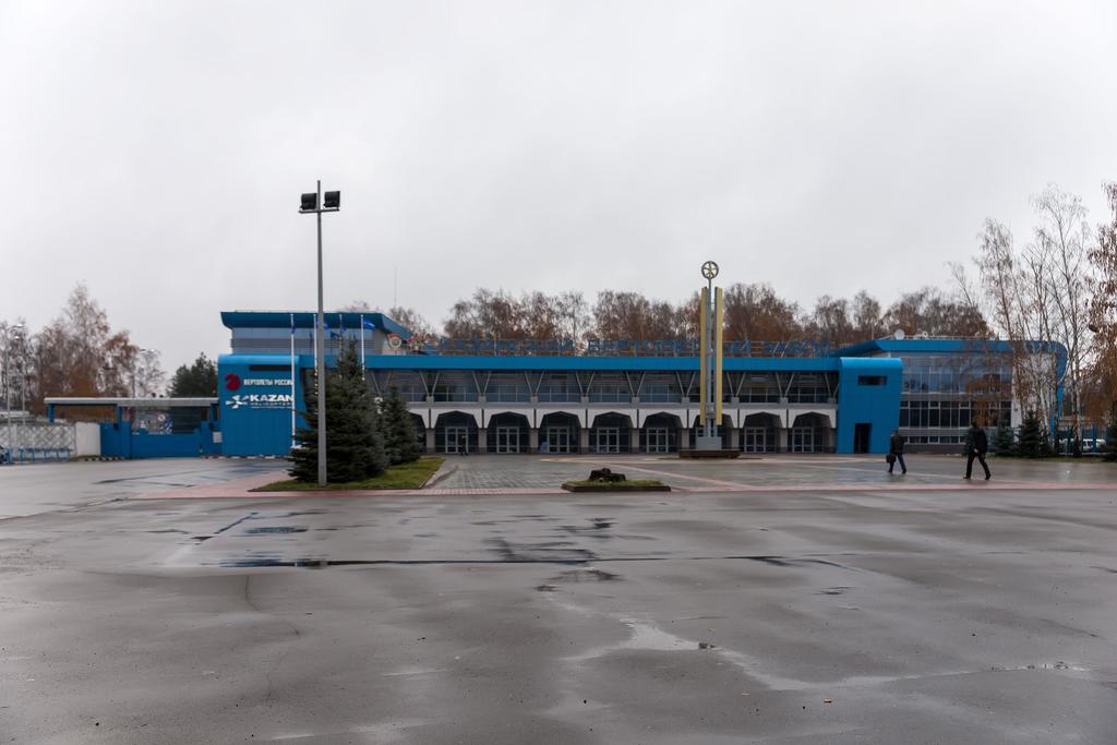 Фото №38315. Здание проходной ОАО "Казанский вертолетный завод". 2014