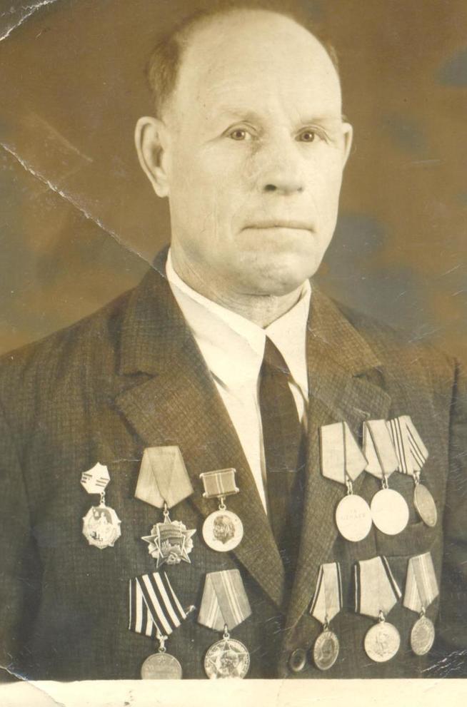 МОЛОСТВОВ Пётр Арсентьевич ::Фотографии участников Великой Отечественной войны и документы по Спасскому району (после 1946г.) g2id100893