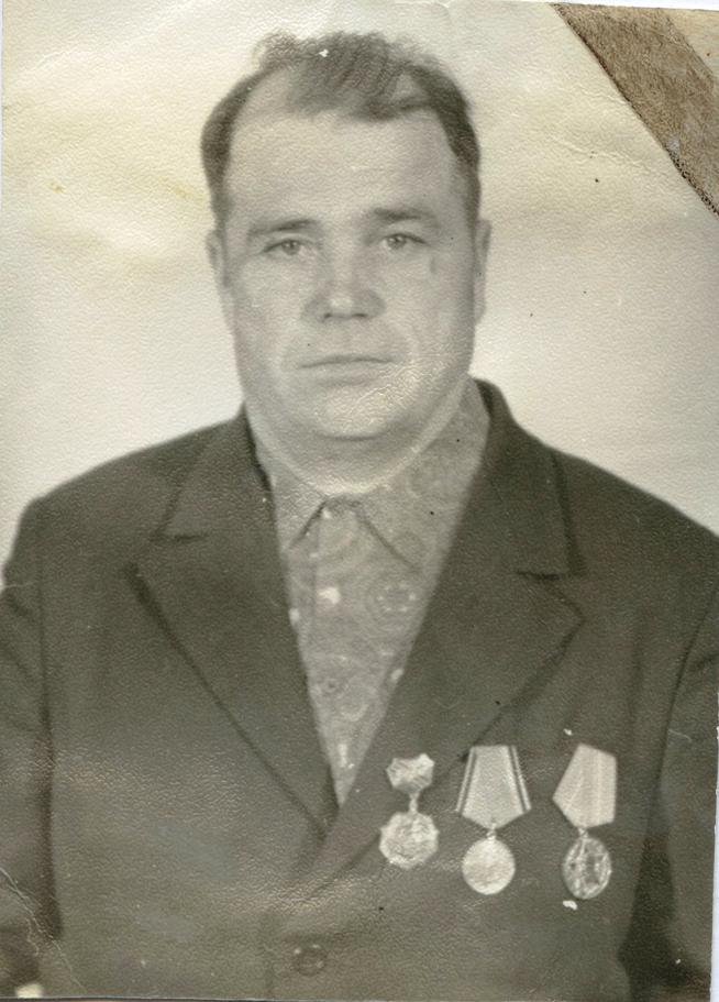 Золов Григорий Егорович::Фотографии участников Великой Отечественной войны и документы по Спасскому району (после 1946г.) g2id101437