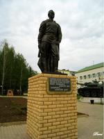 Памятник неизвестному солдату на площади Победы. Агрыз. 2014