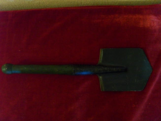 Лопата саперная из металла и дерева (1941-1945)::МБУК «Заинский краеведческий музей» g2id107473