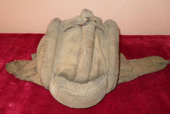 Шлем танкиста Петрова Г.И., участника ВОВ::МБУК «Заинский краеведческий музей» g2id107508