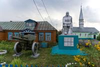 Памятник защитникам Отечества. г.Верхние Индырчи,Апастовский муниципальный район.2014