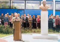 Фото. Открытие памятника Дементьеву П.В. в с. Старое Дрожжаное. 2007