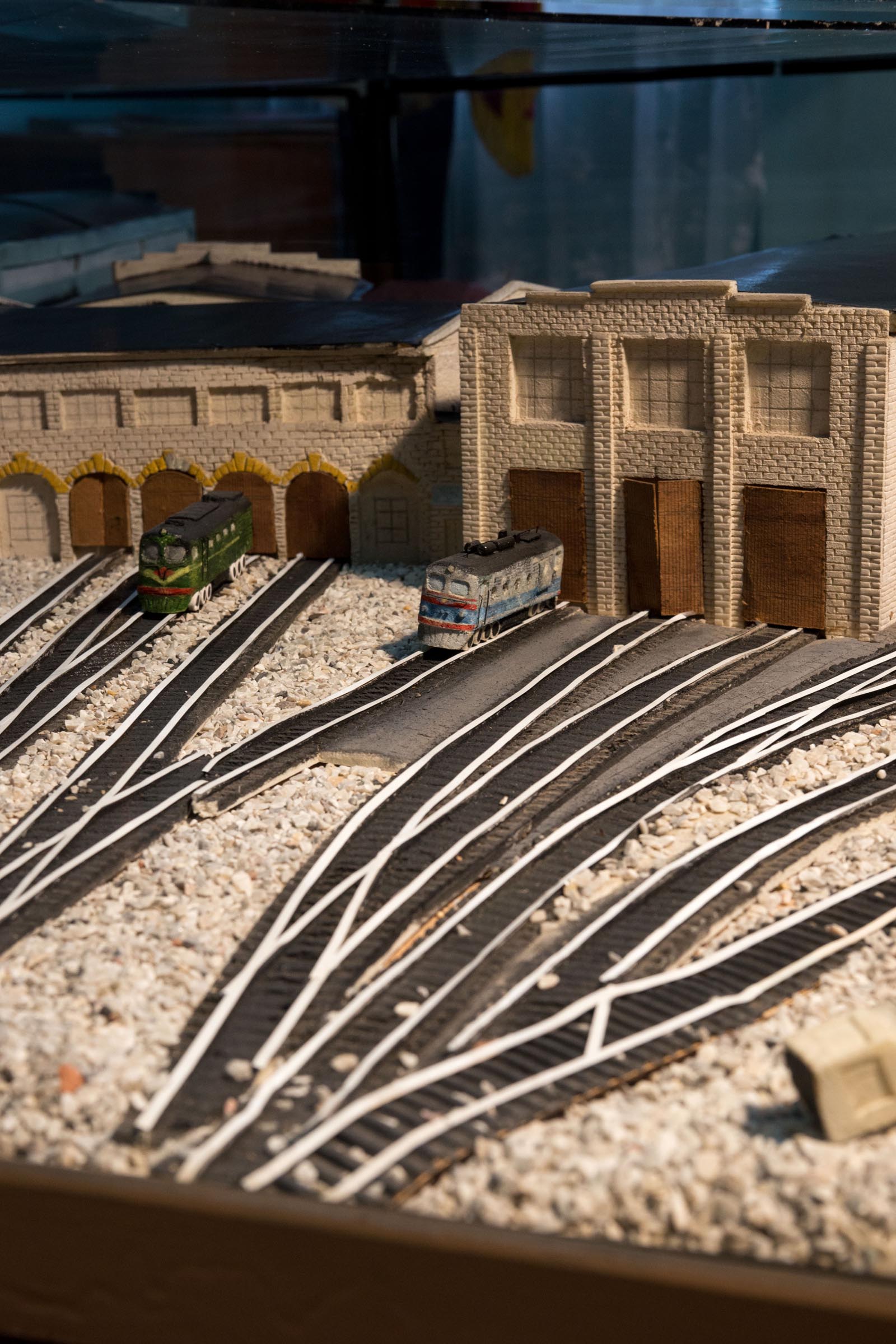 Фрагмент макета Эксплуатационного локомотивного депо станции Агрыз. 1980-е годы::Музей боевой и трудовой славы Эксплуатационного локомативного депо ст. Агрыз g2id23407