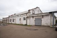 Здание на железнодорожной станции , куда был эвакуирован в 1941 механический завод из Москвы. 2014
