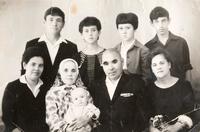 Фото, Б.Юсупов среди родных г.Альметьевск от 04.07.1968г.
