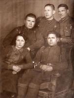 Фото. Юсупов Б.А. с сослуживцами. 1940-е годы