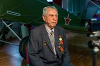 Фото. Антонов В.М. -труженик тыла дает интервью в Музее трудовой славы ОАО «Казанский вертолетный завод».2014
