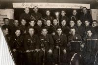 Фото.Бусыгин Е.П.( в первом ряду 4 слева) 1940-е