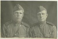 Модин К.И зам. политрука слева с товарищами, под Грозным 1943г