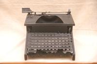   Машинка пишущая из редакции газеты  2-й Ударной Армии с мест боев в 1941-1942 гг. СССР. Пер. пол. XX в. Металл