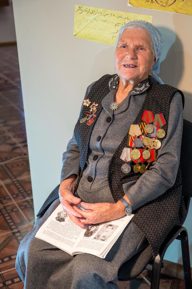 Фото. Гафурова Х.Б. - участница Великой Отечественной войны. 2014::Арский район g2id10253