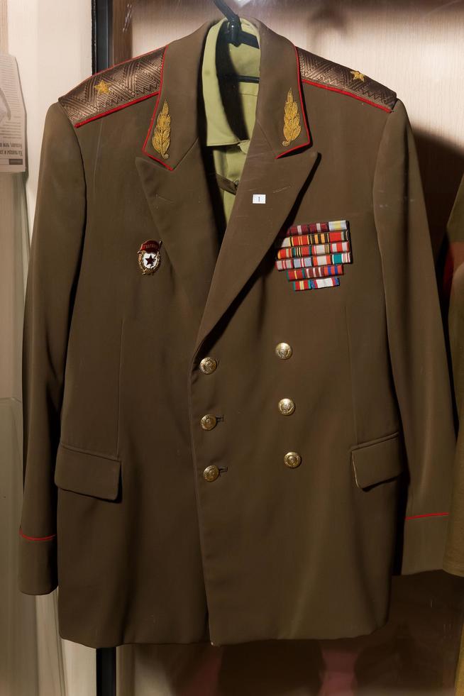Китель генерал-майора Адгамова А.М. – участника Великой Отечественной войны. СССР. 1950-е. Ткань::МБУК «Централизованная музейная система «Аксубаевский краеведческий музей» g2id24478