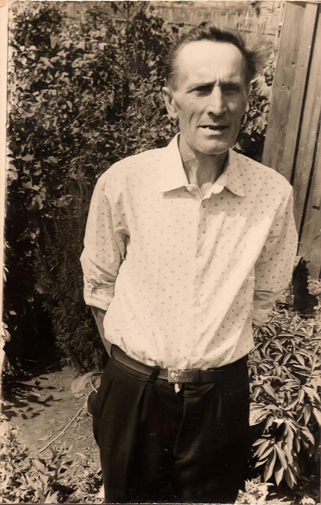 Фото. Трофимов П.В. - участник Великой Отечественной войны, преподаватель биологии. 1981::МБУК «Централизованная музейная система «Аксубаевский краеведческий музей» g2id24534