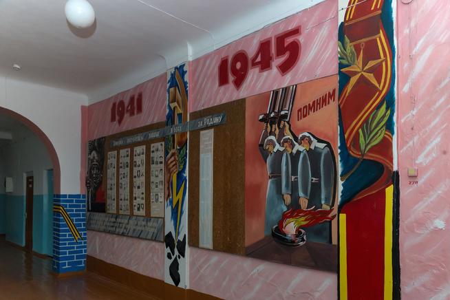 Стенд Аксубаевского лицея Аксубаевского района РТ, посвященный ветеранам Великой Отечественной войны. 2014::МБОУ «Аксубаевский лицей» Аксубаевского муниципального района РТ - «Школа - центр компетенции в электронном образовании» g2id40680