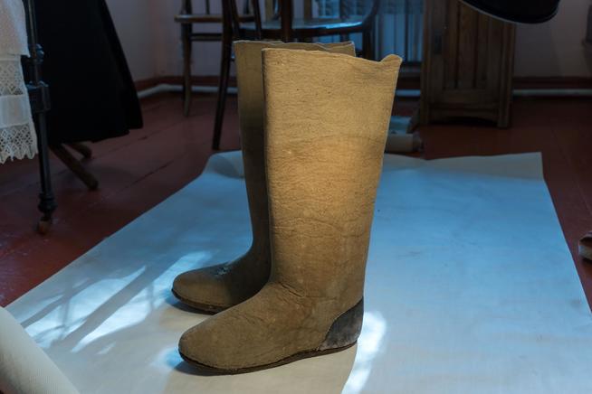 Валенки Б. Пастернака. СССР. 1930-1940-е. Шерсть::Мемориальный музей Б.Л. Пастернака g2id12211