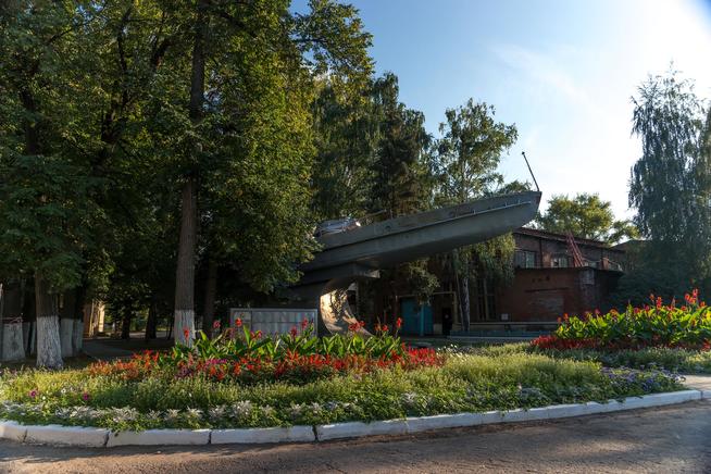 Бронекатер- 234 ʺКалюжныйʺна территории завода им. А.М.Горького. 2014::Музей боевой и трудовой славы ОАО «Зеленодольский завод им. А.М.Горького» g2id13946