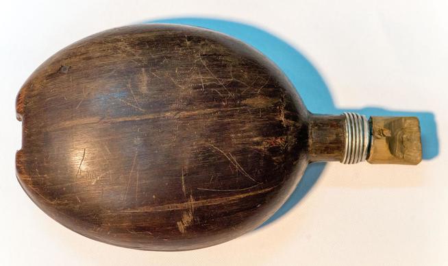 Фляжка. Германия. 1945::МБУ «Краеведческий музей «Дружбы народов» с. Ципья g2id2965