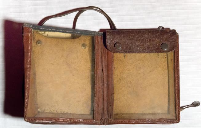 Планшет Бабужина А.Ю.(в  раскрытом виде)::МБУ «Буинский краеведческий музей» Буинского муниципального района Республики Татарстан g2id14492