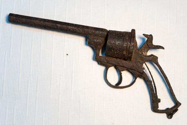 Револьвер. СССР. 1930-е. Металл::МБУ «Краеведческий музей Дрожжановского муниципального района РТ»» g2id14926