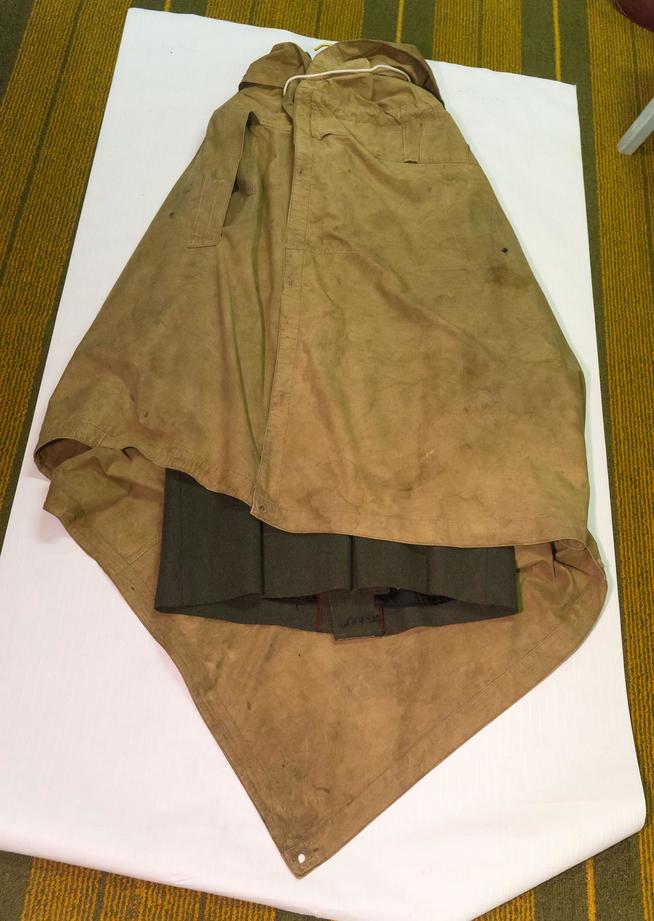 Плащ-палатка Шакирова С.Ш. – участника Великой Отечественной войны. СССР. 1940-е. Ткань::Музей им. А.Ш.Абдреева «Земля и люди» g2id15198