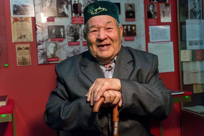 Фото.Галиуллин Х.К. - ветеран Великой Отечественной войны. 2014::Камско-Устьинский район g2id15902