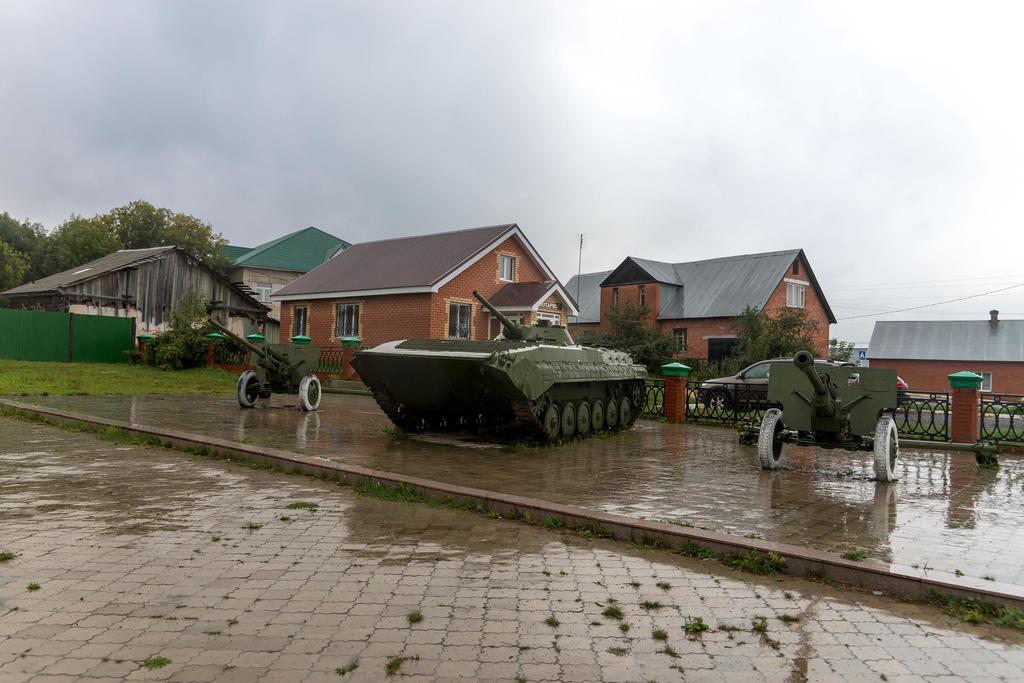 Фото №16194. Военная техника в Парке Победы в п.г.т.Камское Устье. 2014