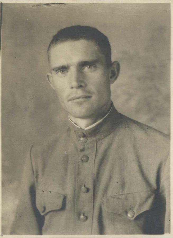 Баширов Федор Дмитриевич 1919г.р::Фотографии участников Великой Отечественной войны и документы по Спасскому району (до 1946г.) g2id41586