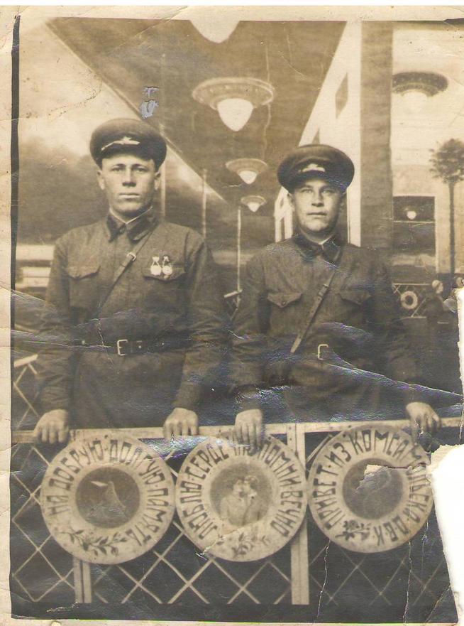 Зиганша и Мубаракша Хаметшины Хаметшины (Зиганша погиб на фронте во время бомбежки, Мубаракша считается без вести пропавшим)::Фотографии участников Великой Отечественной войны и документы по Спасскому району (до 1946г.) g2id41818