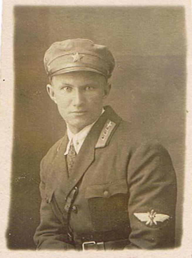 Летчик Муравьев::Фотографии участников Великой Отечественной войны и документы по Спасскому району (до 1946г.) g2id42010