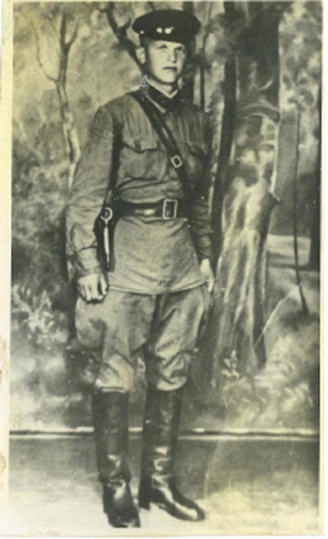 Нечаев Н.Н. его имеенем назван отряд, погиб в 1942::Фотографии участников Великой Отечественной войны и документы по Спасскому району (до 1946г.) g2id42118