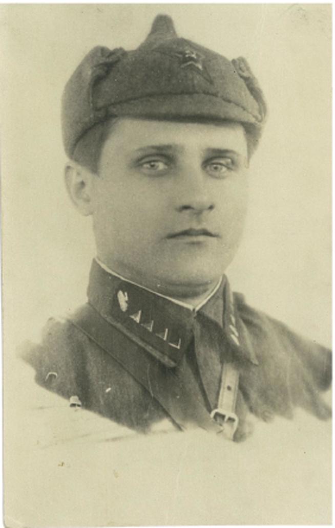 Пахомов П.П., командир Авто - роты::Фотографии участников Великой Отечественной войны и документы по Спасскому району (до 1946г.) g2id42186