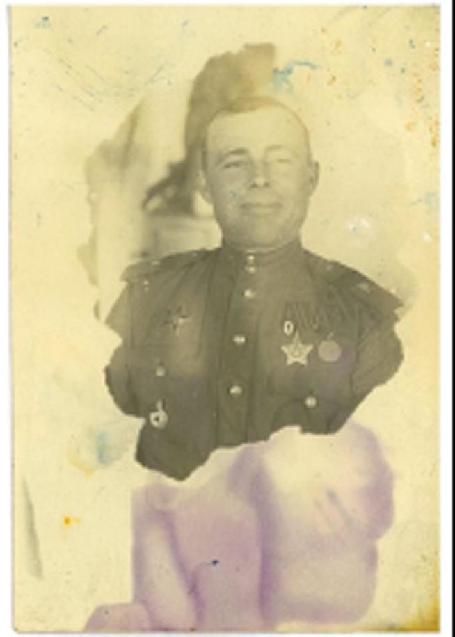 Салиев П.И. 1943 г. Польша::Фотографии участников Великой Отечественной войны и документы по Спасскому району (до 1946г.) g2id42286