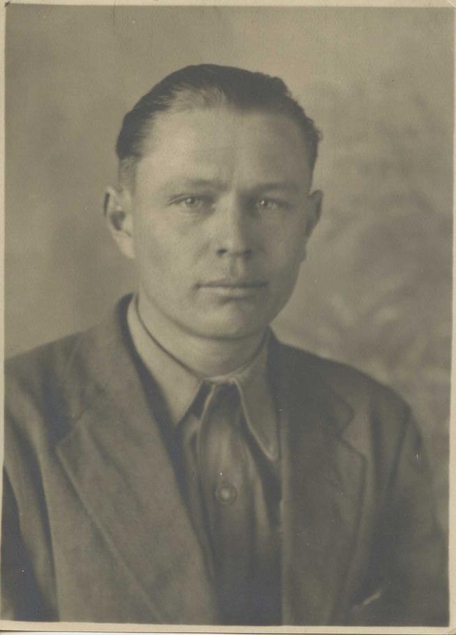 Стряпкин Иван Александрович 1924г.р::Фотографии участников Великой Отечественной войны и документы по Спасскому району (до 1946г.) g2id42406