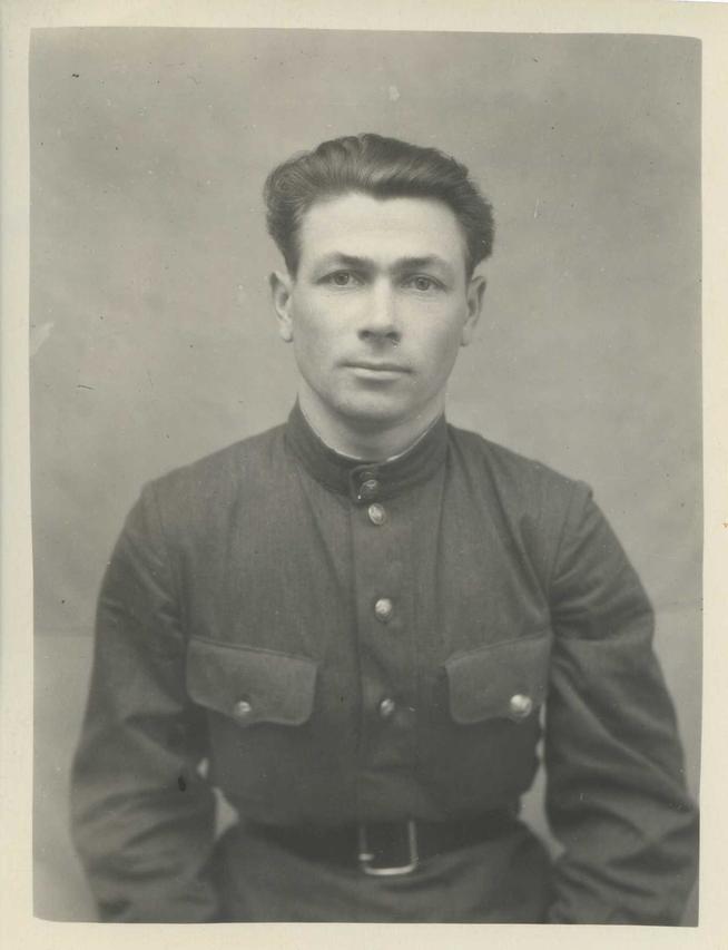 Хасанов Рашид Абдулазянович 1923г.р::Фотографии участников Великой Отечественной войны и документы по Спасскому району (до 1946г.) g2id42498