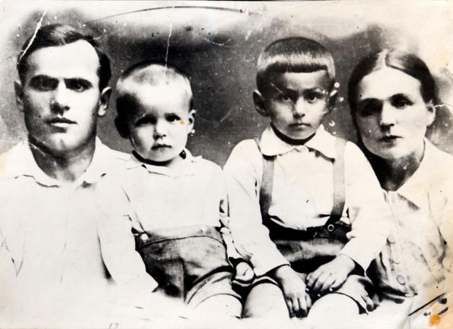 ::Музей Абдуллы Алиша при сельской библиотеке, с. Каюки g2id16741