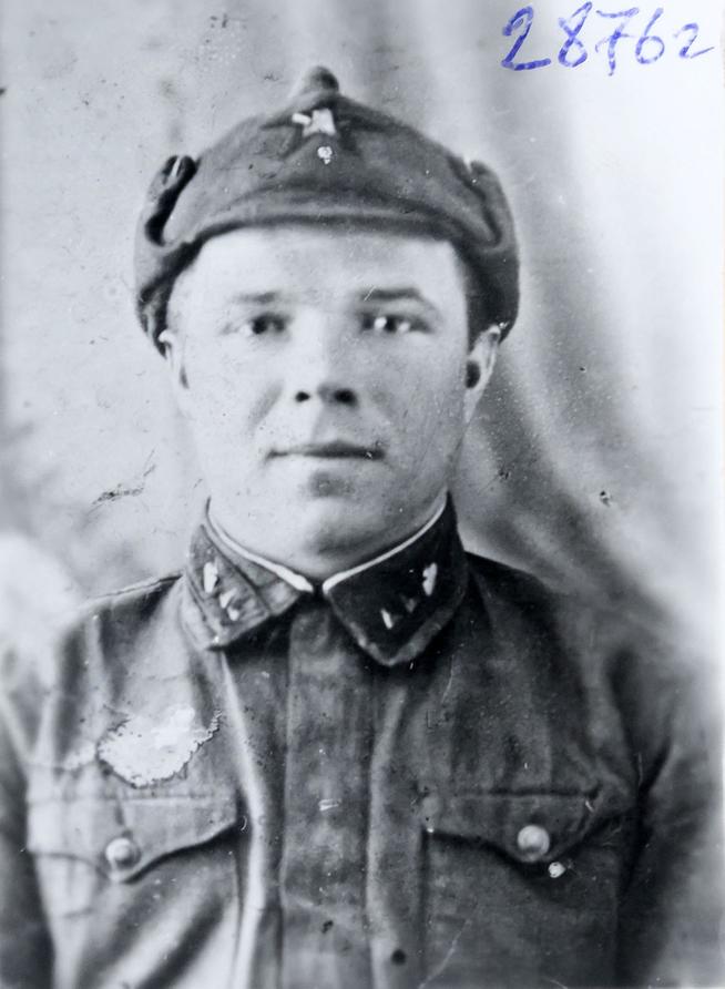 Фото. Корноухов Кузьма Васильевич. 1940-е::МБУ «Мамадышский краеведческий музей». 2014 g2id16989