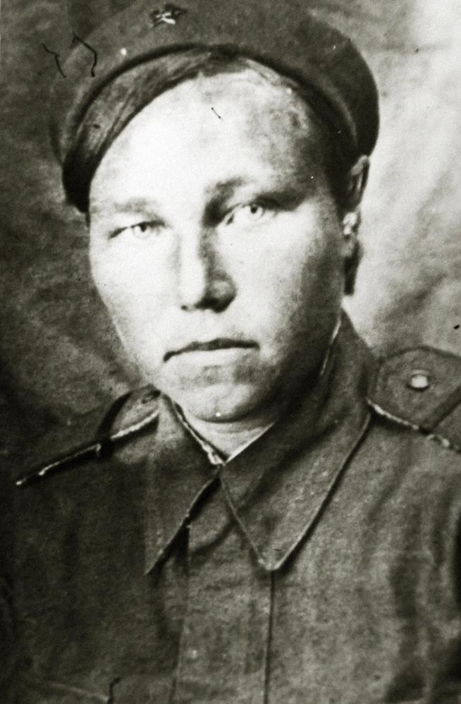 Фото. Участник Великой Отечественной войны Андронова Е.М. 1940-е::МБУ «Мамадышский краеведческий музей». 2014 g2id17033