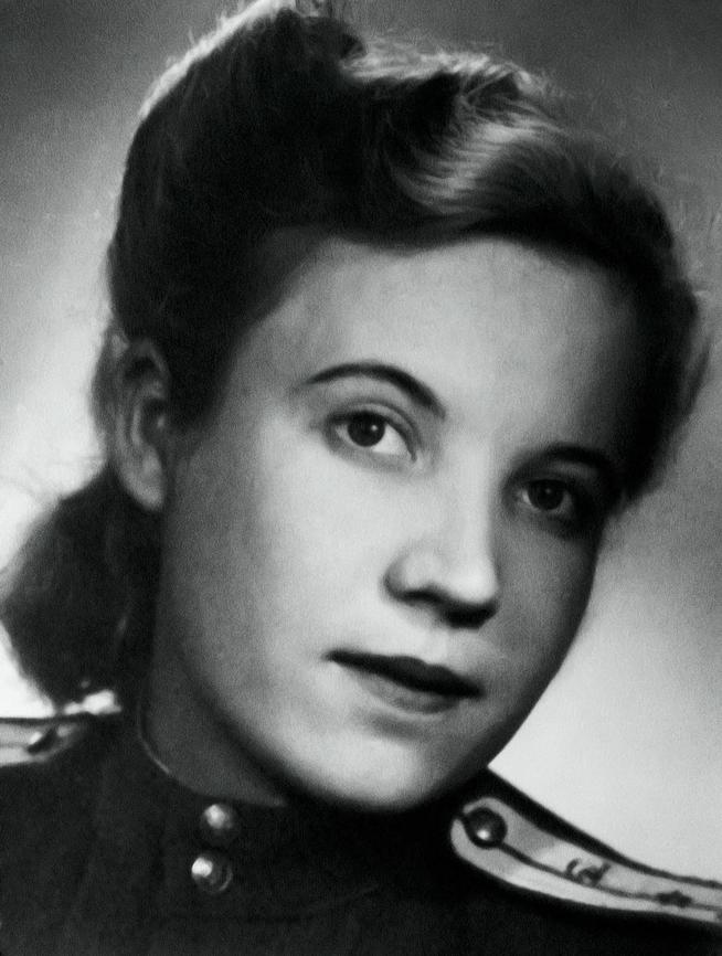 Фото. Логинова А.Я. 1940-е::Музей истории Казанской государственной медицинской академии g2id36925