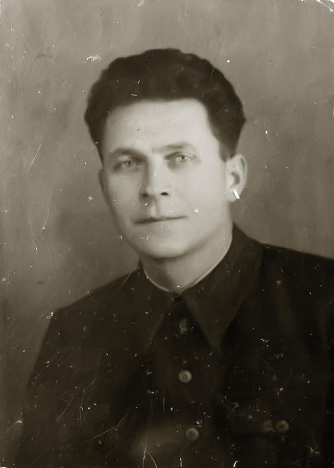 Фото. Ильин П.А.- директор Казанского авиационного института (1942-1944) 1940-е::Музей истории КНИТУ-КАИ g2id37011