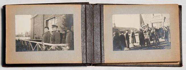 Альбом .Фото. Митинг на заводе № 237 по случаю вручения Красного знамени ВКП(б) и ГКО. 1943::Музей боевой и трудовой славы КОМЗ в пос. Дербышки g2id37876