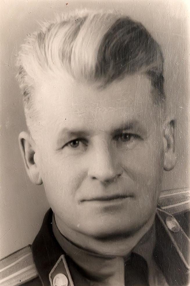 Фото. Говоров Б.Г.- летчик-испытатель завода № 22. 1950-е::Музей трудовой славы КАЗ им. С.П. Горбунова g2id39067