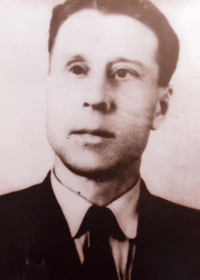 Фото. Герой Советского Союза - Нехаев М.К.  1980-е::Музей боевой и трудовой славы "Заречье" Казанского порохового завода g2id42705