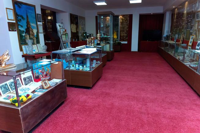 Фрагмент экспозиции музея истории ОАО ʺТатхимфармпрепаратыʺ2014::Музей истории ОАО "Татхимфармпрепараты" g2id43019