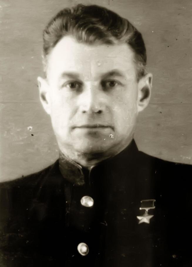 Фото.  Герой Советского Союза - Графов В.С.   1940-е::Музей истории профсоюзов РТ g2id43317