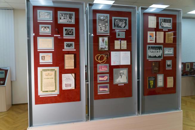 Фрагмент экспозиции музея истории КГМУ. 2014::Музей истории Казанского государственного медицинского университета g2id43677