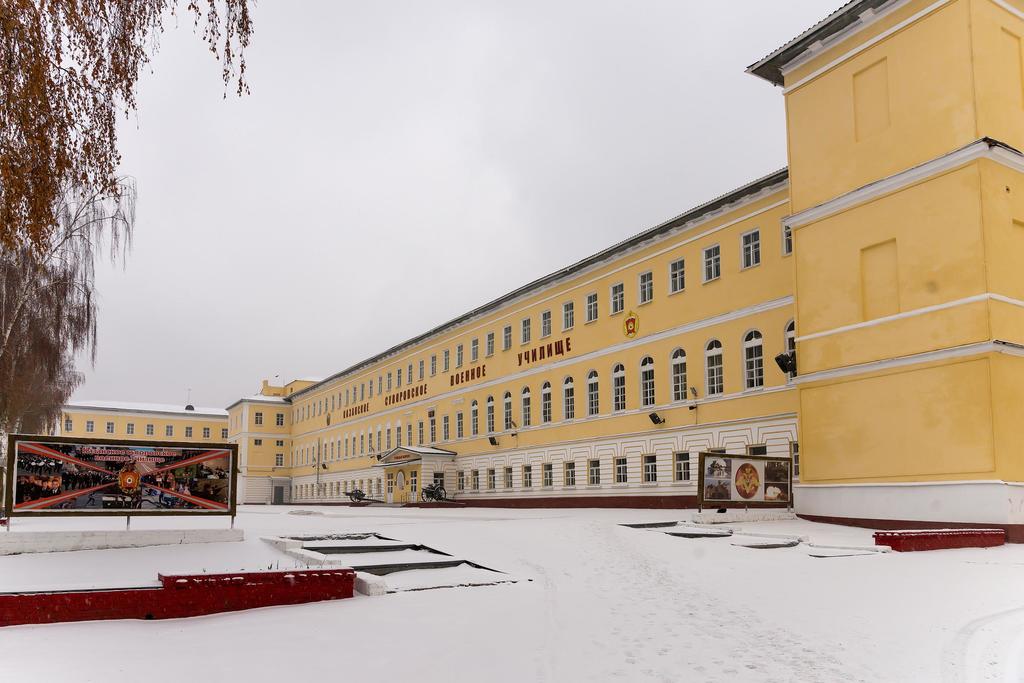 Фото №43689. Здание Казанского суворовского военного училища. 2014
