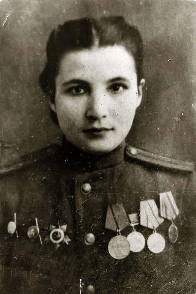 Фото. Чанышева Ф.Х.- участница Великой Отечественной войны. 1940-е::Музей истории Казанского суворовского военного училища g2id43751