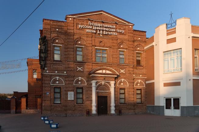 Государственный русский драматический театр им. А.В.Баталова::Бугульминский район g2id22285